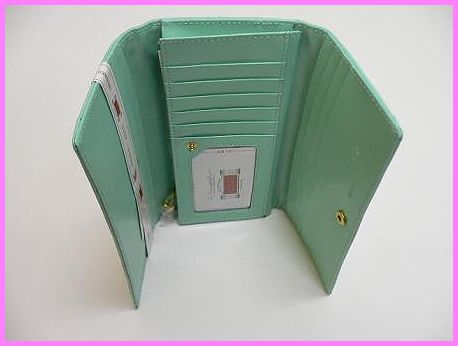 画像: AGISラインストーン入りハートキルティング　ロング財布　ライトグリーン